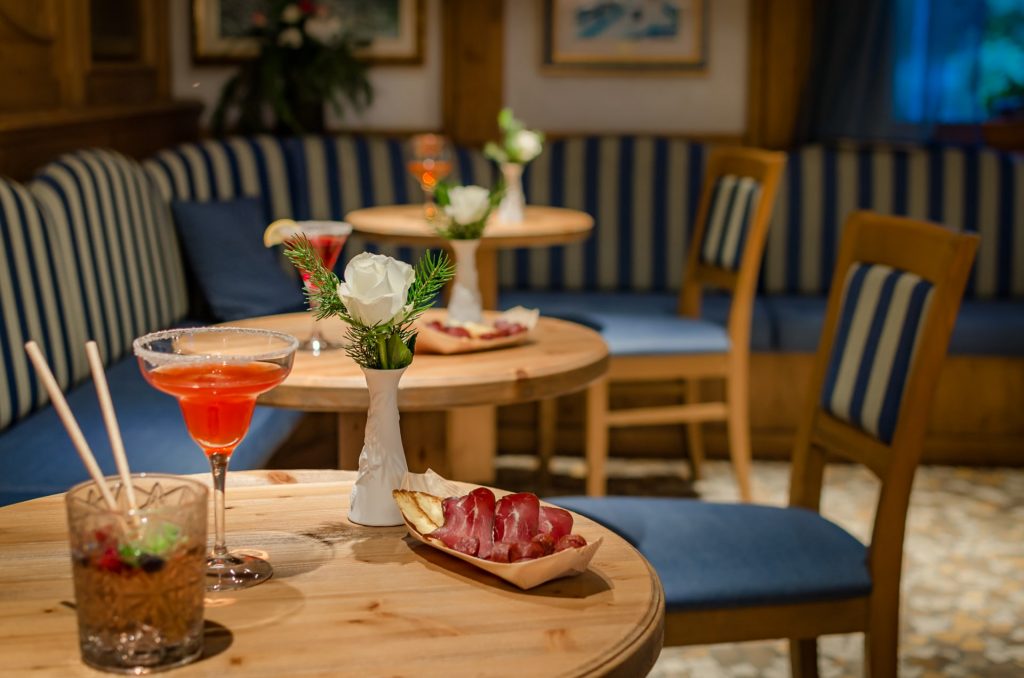 rosa-degli-angeli-pejo-hotel-aperitivo