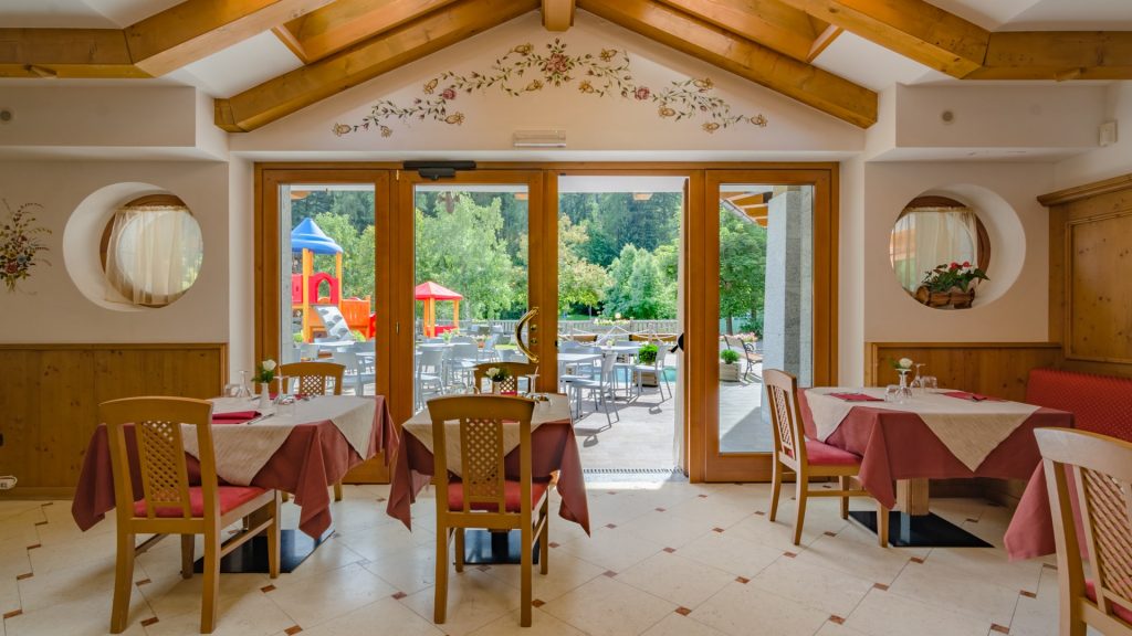 hotel-rosa-degli-angeli-ristorante-pejo-fonti hotel-a-pejo-fonti