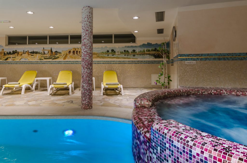 piscina-hotel-rosa-degli-angeli